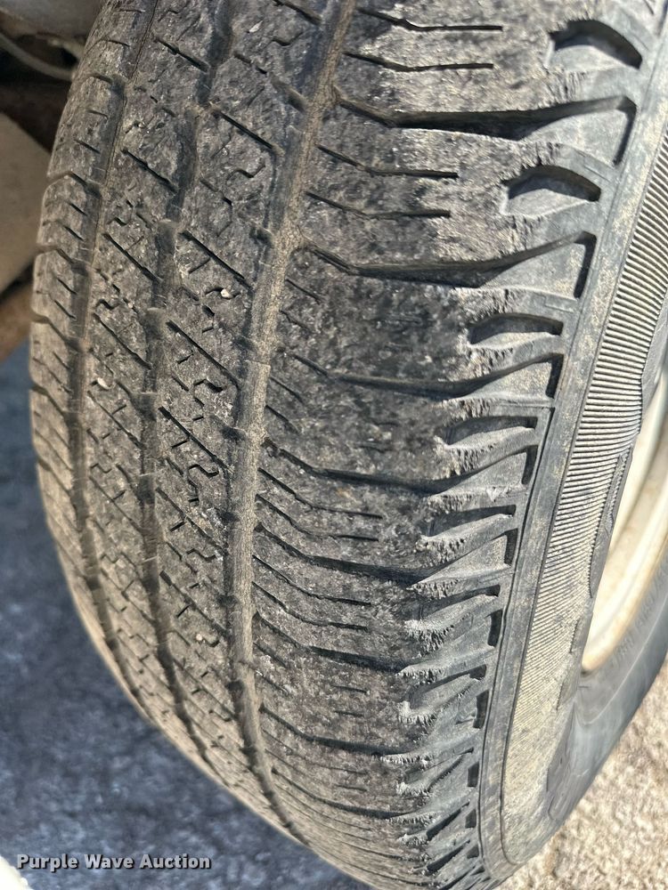 image for item DQ6237 1997 Chevrolet C1500 pickup truck