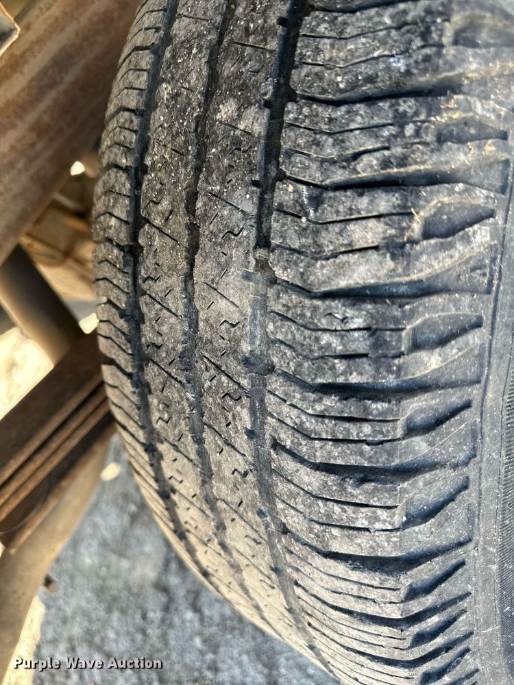 image for item DQ6237 1997 Chevrolet C1500 pickup truck