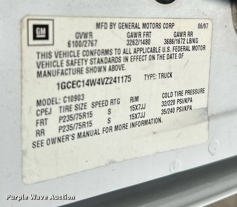 image for item DQ6237 1997 Chevrolet C1500 pickup truck