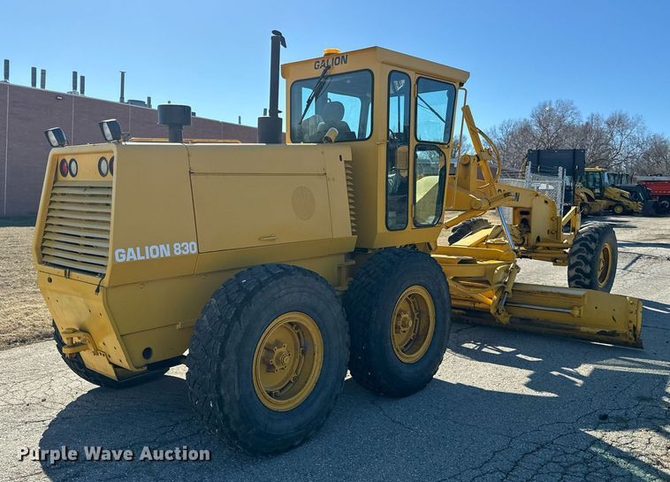 image for item DQ6239 1997 Galion 830B motor grader
