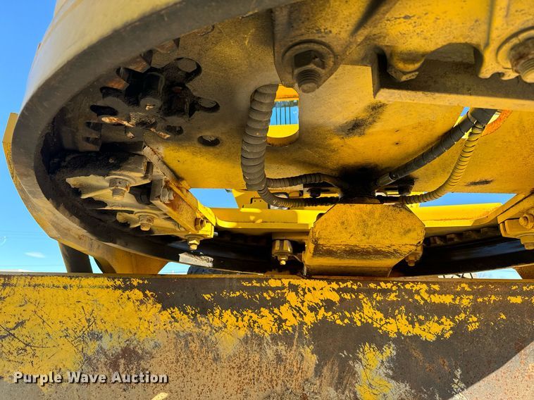 image for item DQ6239 1997 Galion 830B motor grader