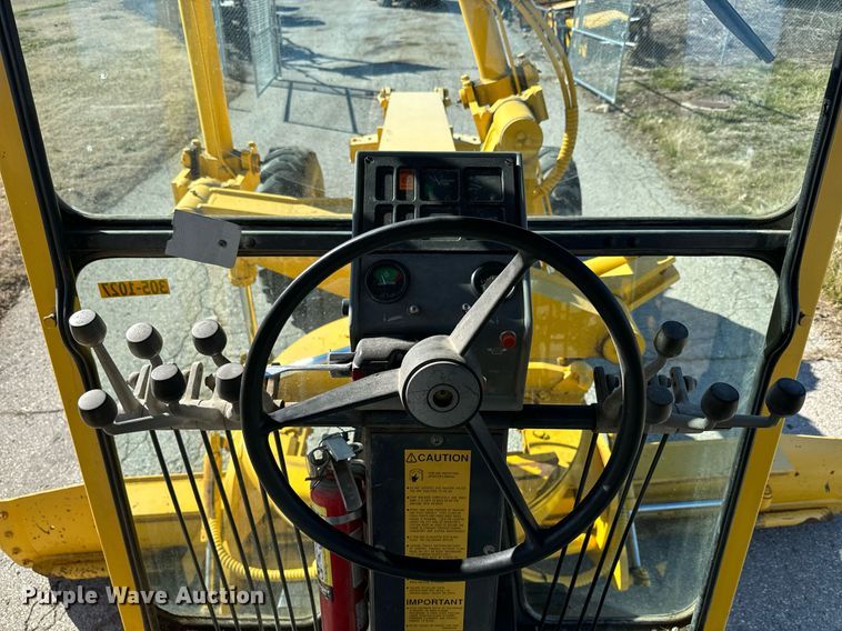 image for item DQ6239 1997 Galion 830B motor grader