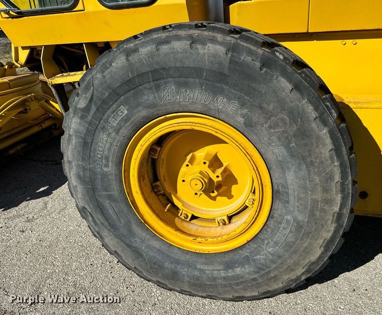 image for item DQ6239 1997 Galion 830B motor grader