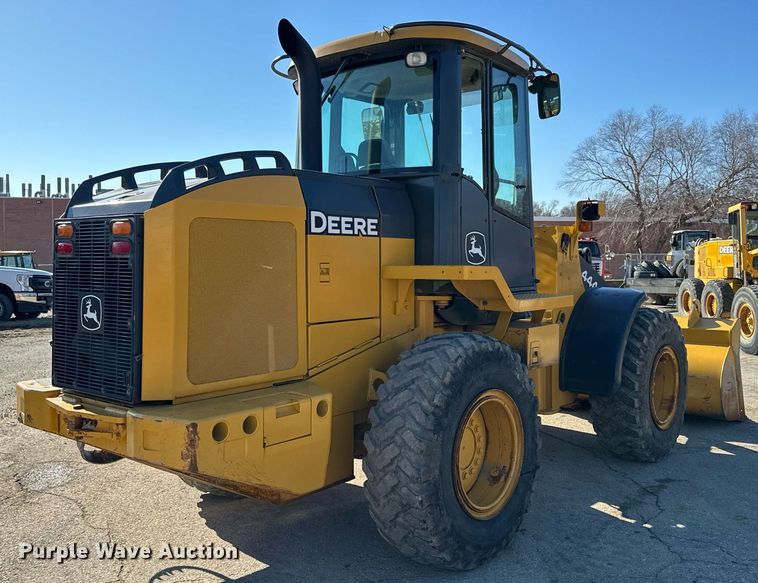 image for item DQ6240 2005 John Deere 444J wheel loader