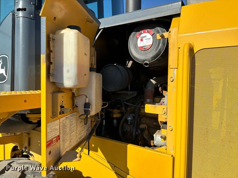 image for item DQ6240 2005 John Deere 444J wheel loader