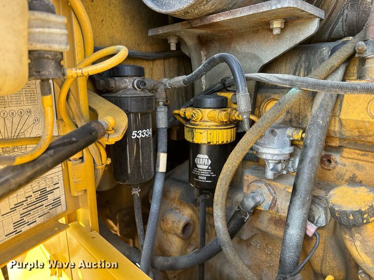 image for item DQ6240 2005 John Deere 444J wheel loader