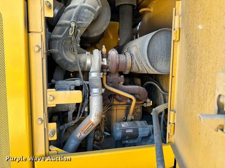 image for item DQ6240 2005 John Deere 444J wheel loader