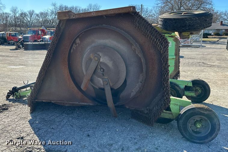 image for item DQ6246 2006 Schulte XH1500 batwing rotary mower