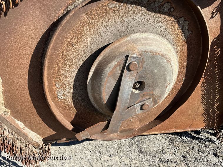 image for item DQ6246 2006 Schulte XH1500 batwing rotary mower