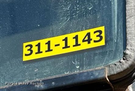 image for item DQ6247 2004 John Deere 670CH motor grader