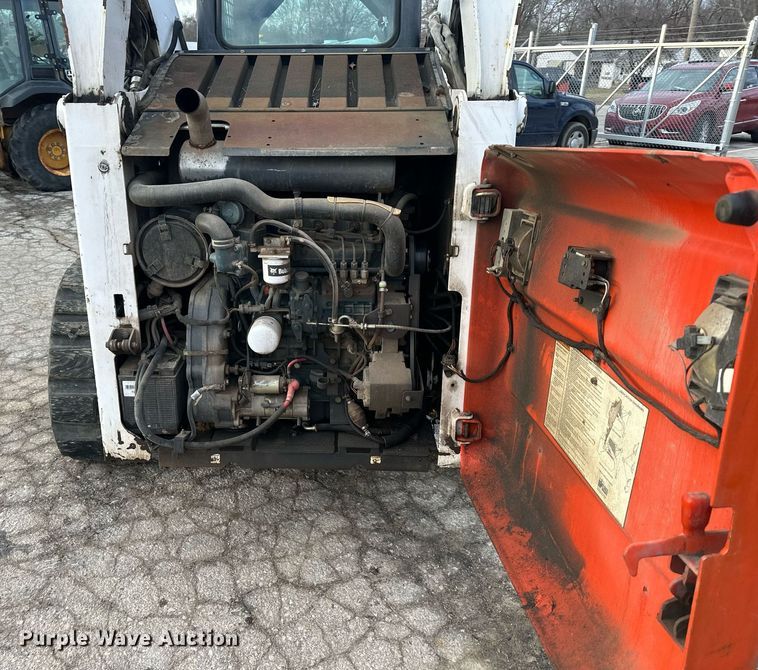 image for item DQ6248 2009 Bobcat T300 tracked skid steer loader