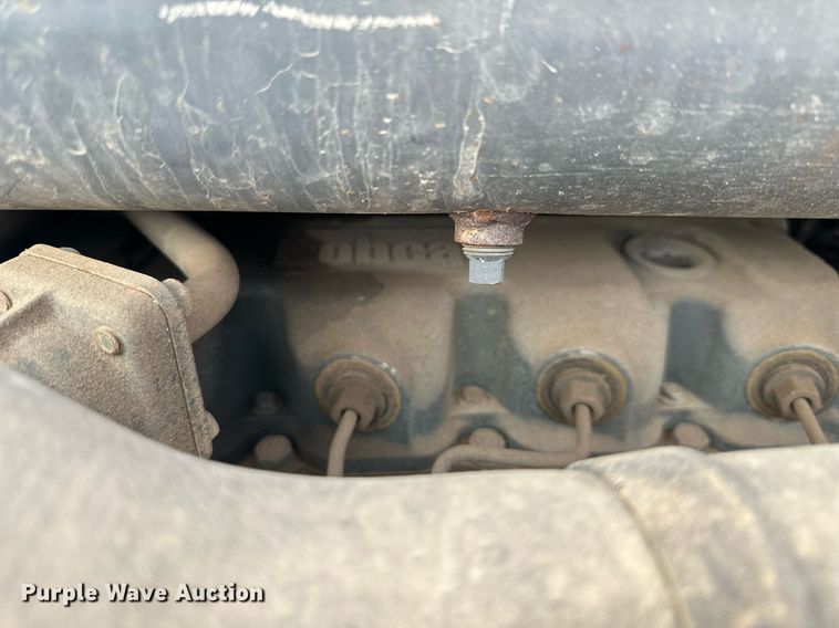 image for item DQ6248 2009 Bobcat T300 tracked skid steer loader