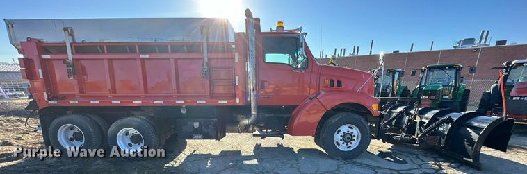 image for item DQ6249 1999 Sterling LT9511 dump truck