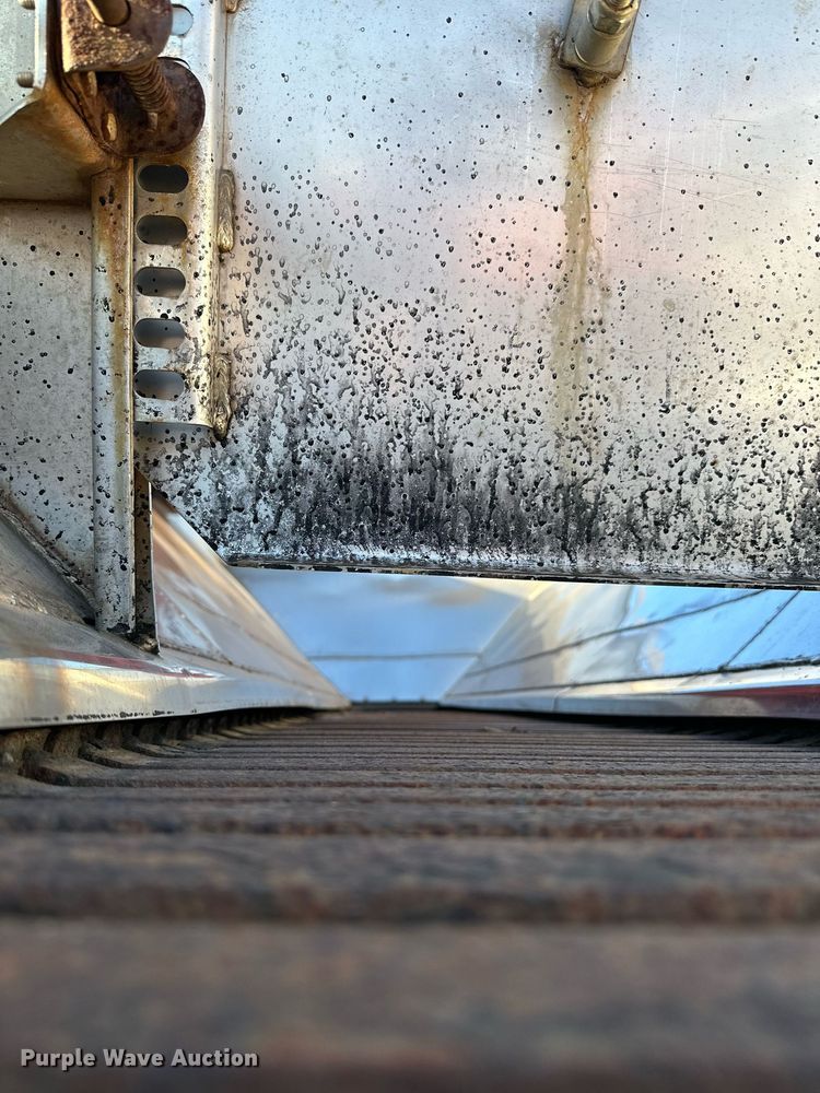 image for item DQ6249 1999 Sterling LT9511 dump truck