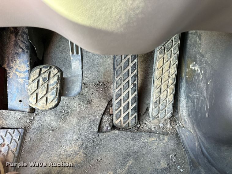 image for item DQ6249 1999 Sterling LT9511 dump truck