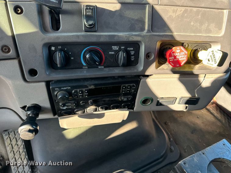 image for item DQ6249 1999 Sterling LT9511 dump truck