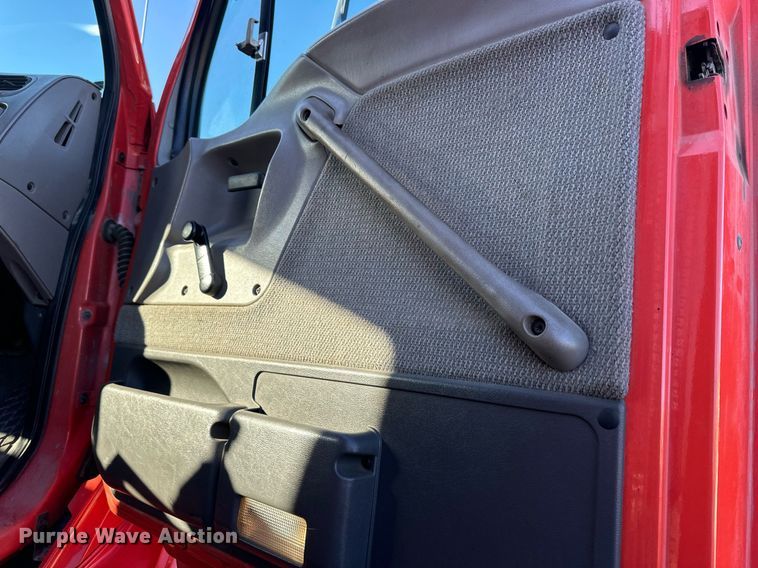 image for item DQ6249 1999 Sterling LT9511 dump truck