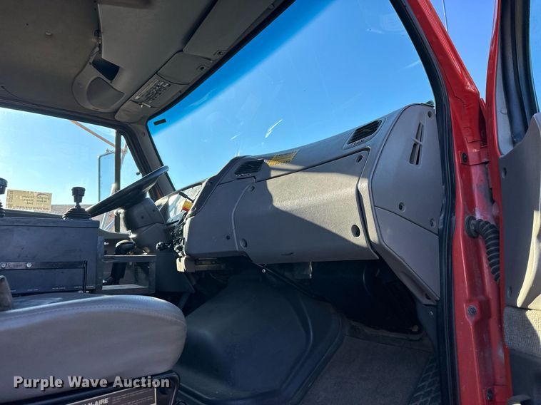 image for item DQ6249 1999 Sterling LT9511 dump truck