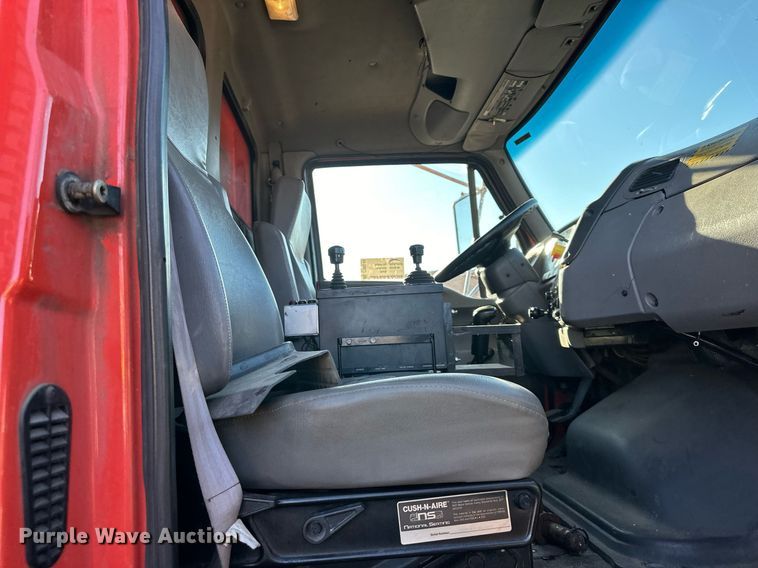 image for item DQ6249 1999 Sterling LT9511 dump truck