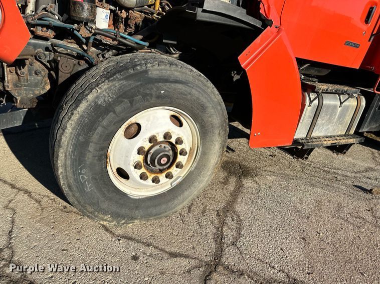 image for item DQ6249 1999 Sterling LT9511 dump truck