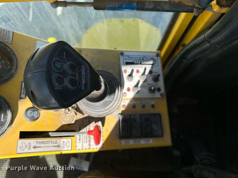 image for item DQ6250 2007 Superior Broom DT80CT broom