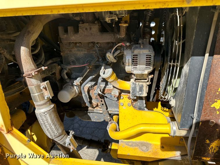 image for item DQ6250 2007 Superior Broom DT80CT broom