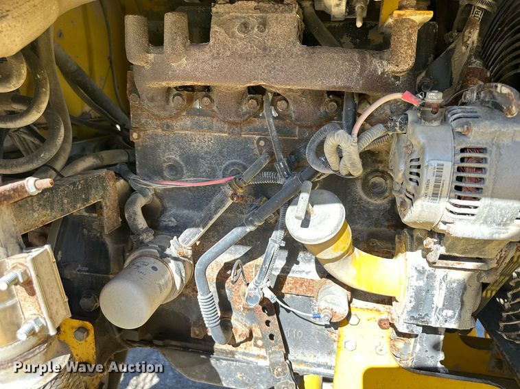 image for item DQ6250 2007 Superior Broom DT80CT broom