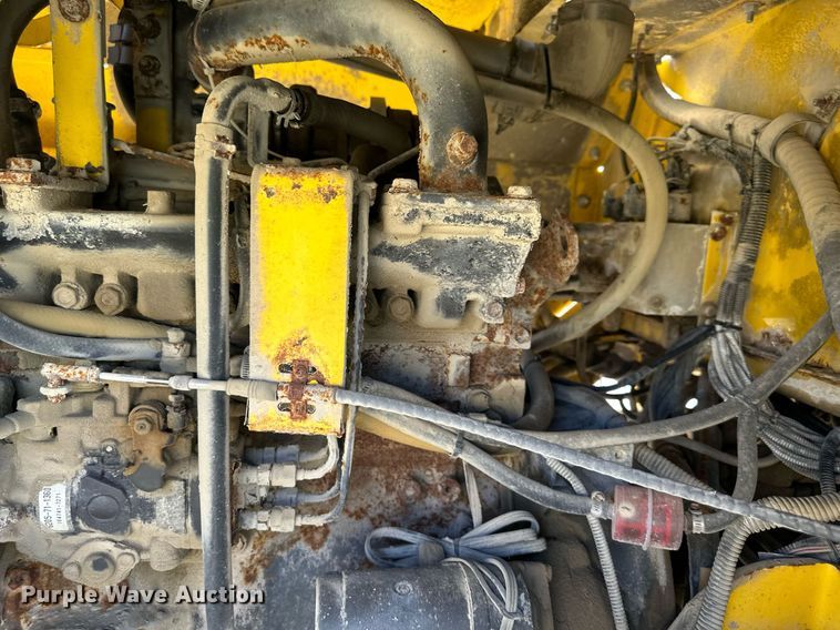 image for item DQ6250 2007 Superior Broom DT80CT broom