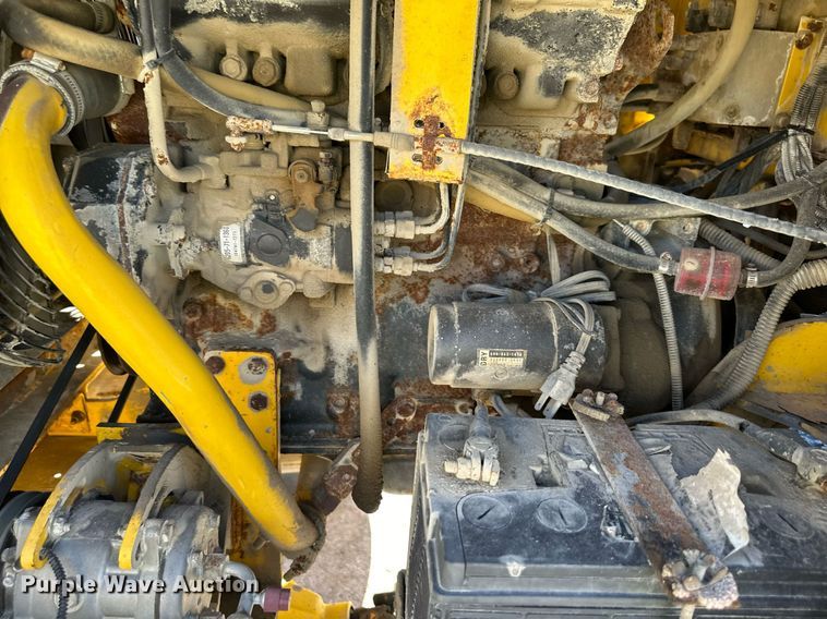 image for item DQ6250 2007 Superior Broom DT80CT broom