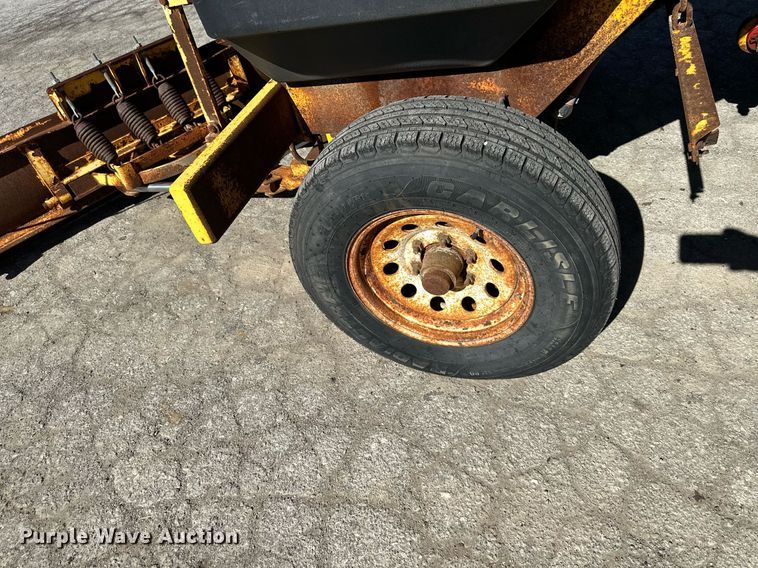 image for item DQ6250 2007 Superior Broom DT80CT broom