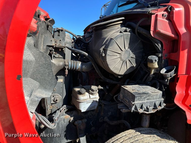 image for item DQ6251 2009 Sterling LT7500 truck cab and chassis