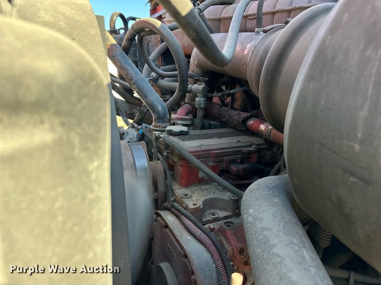 image for item DQ6251 2009 Sterling LT7500 truck cab and chassis