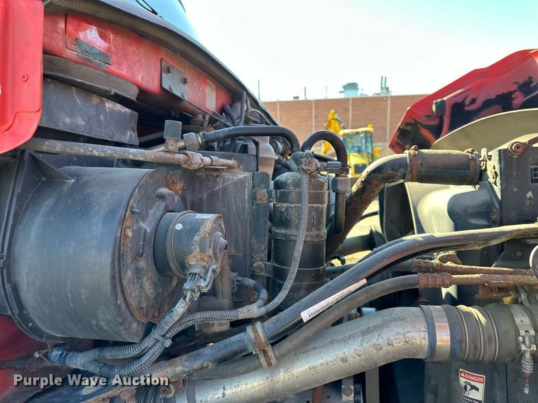 image for item DQ6251 2009 Sterling LT7500 truck cab and chassis