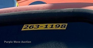 image for item DQ6251 2009 Sterling LT7500 truck cab and chassis