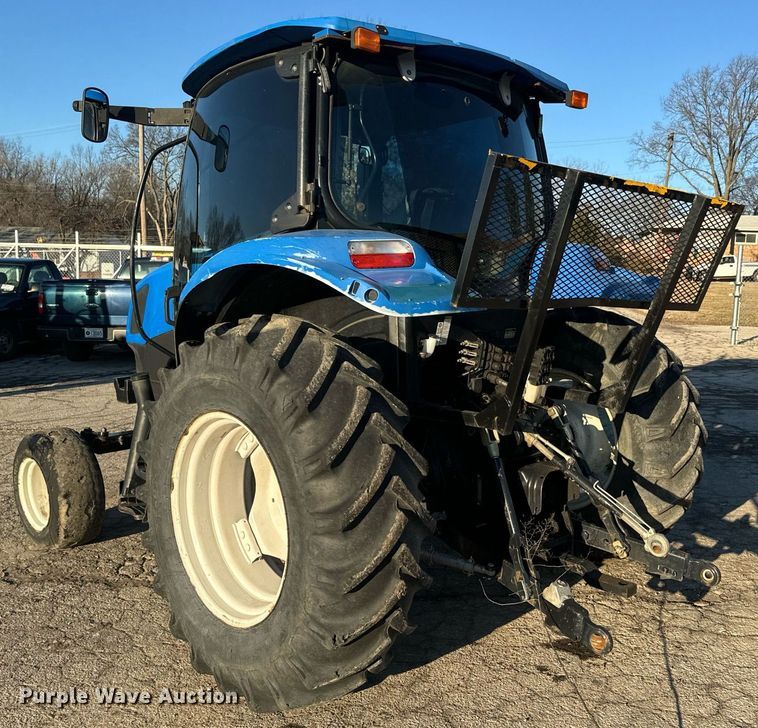 image for item DQ6252 2006 New Holland TS110A tractor