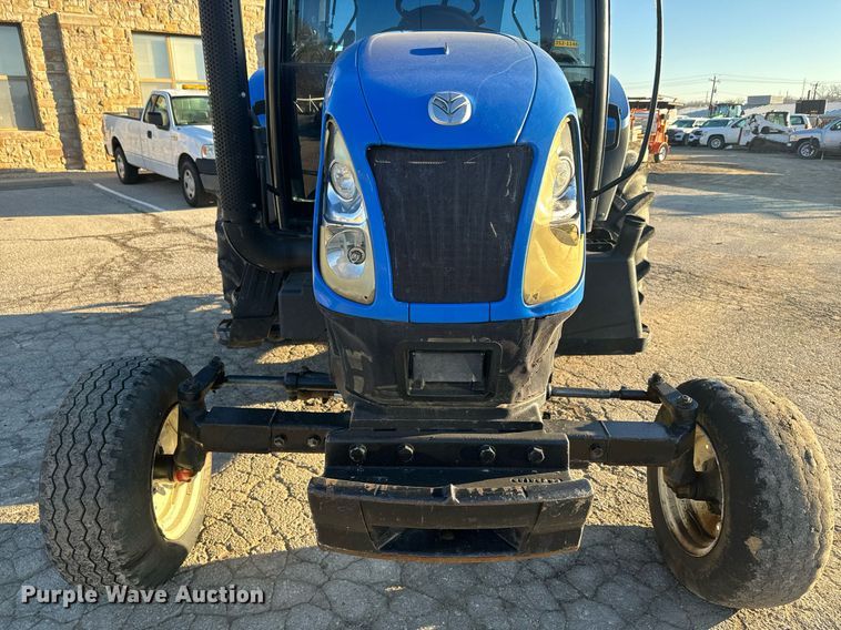 image for item DQ6252 2006 New Holland TS110A tractor