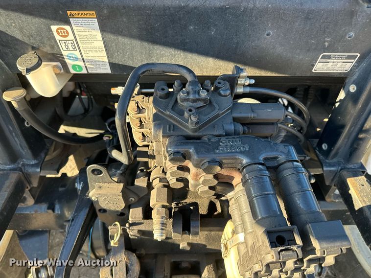 image for item DQ6252 2006 New Holland TS110A tractor