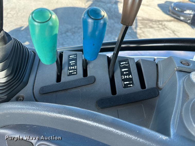 image for item DQ6252 2006 New Holland TS110A tractor