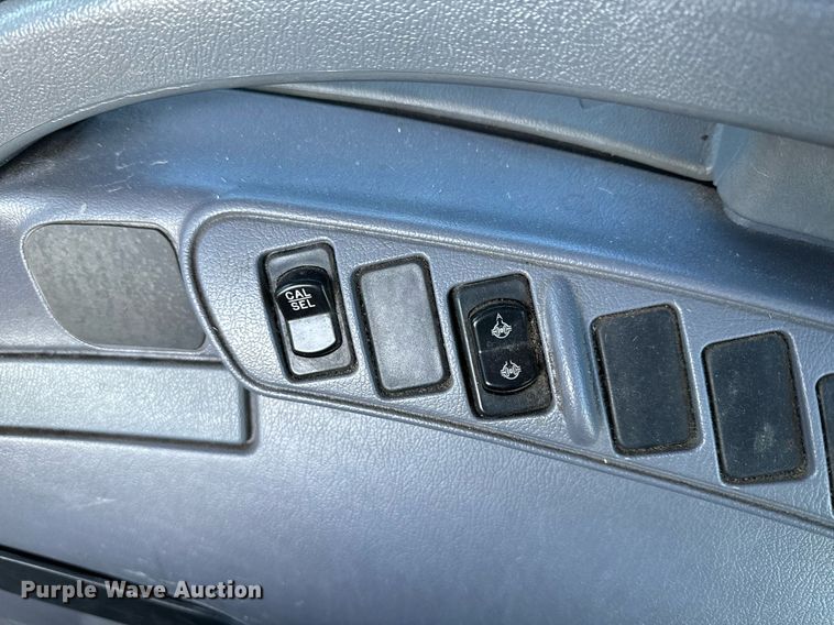 image for item DQ6252 2006 New Holland TS110A tractor