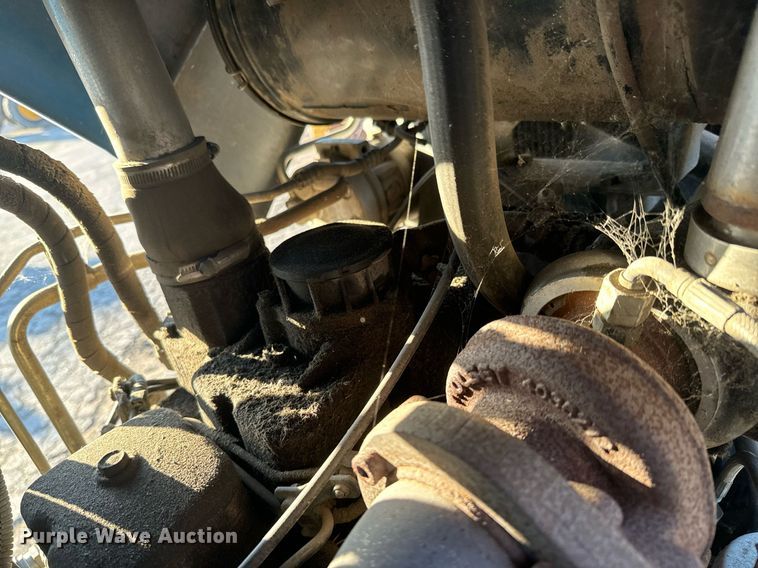 image for item DQ6252 2006 New Holland TS110A tractor