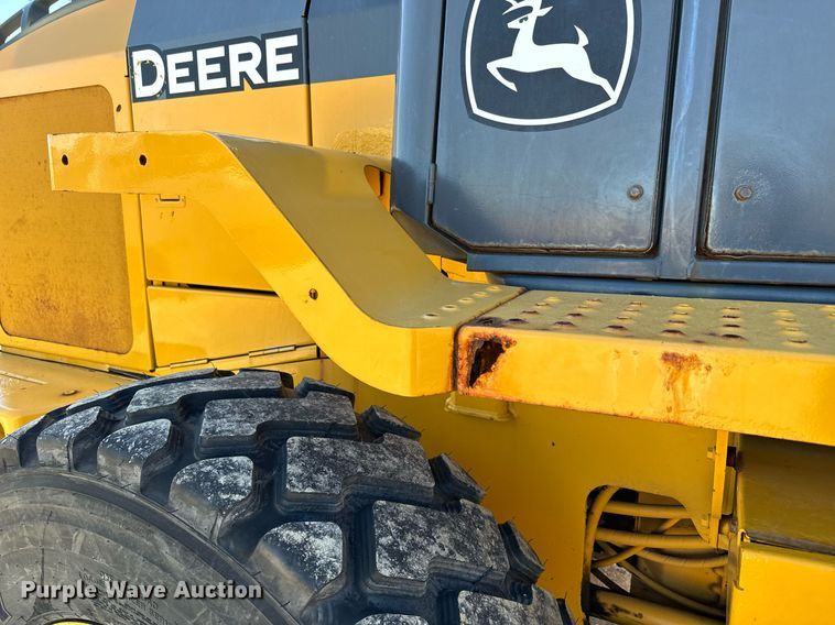 image for item DQ6253 2006 John Deere 444J wheel loader