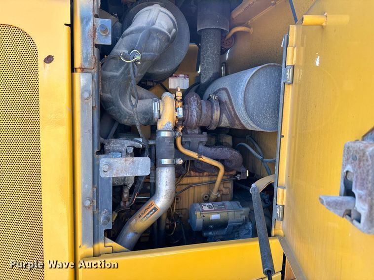 image for item DQ6253 2006 John Deere 444J wheel loader