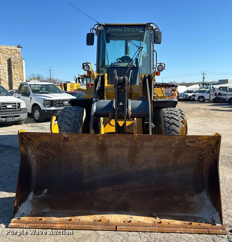 image for item DQ6254 2005 John Deere 444J wheel loader