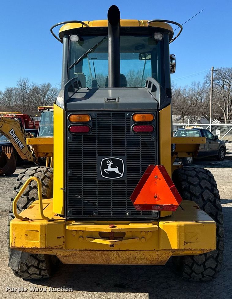 image for item DQ6254 2005 John Deere 444J wheel loader