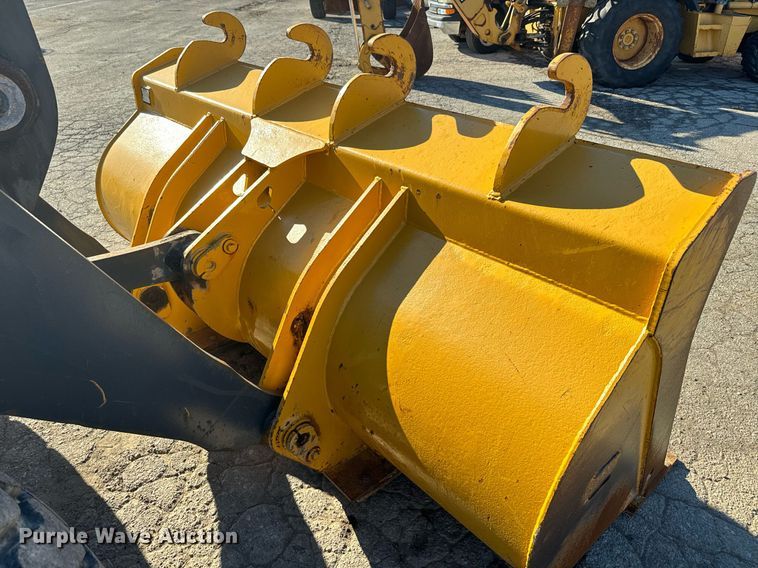 image for item DQ6254 2005 John Deere 444J wheel loader