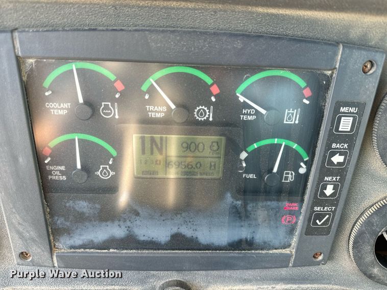 image for item DQ6254 2005 John Deere 444J wheel loader