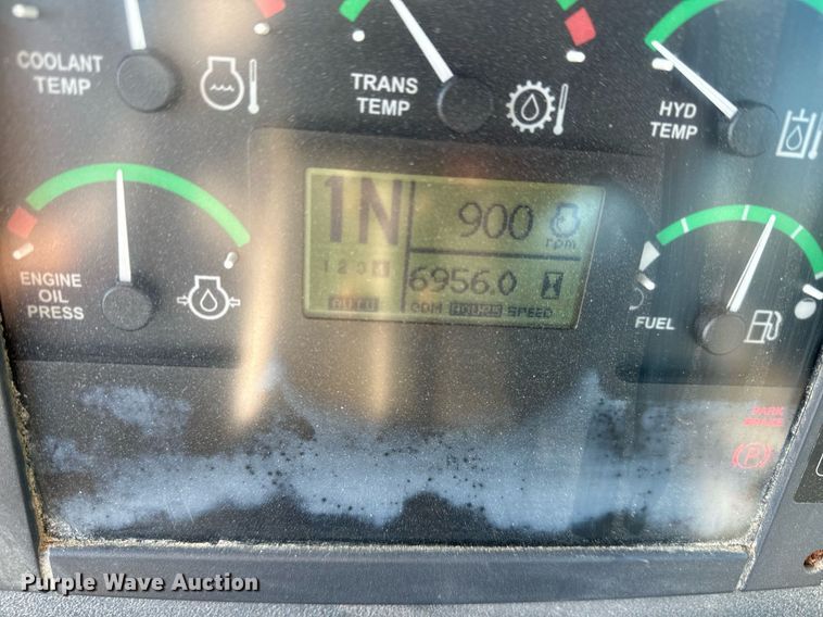 image for item DQ6254 2005 John Deere 444J wheel loader