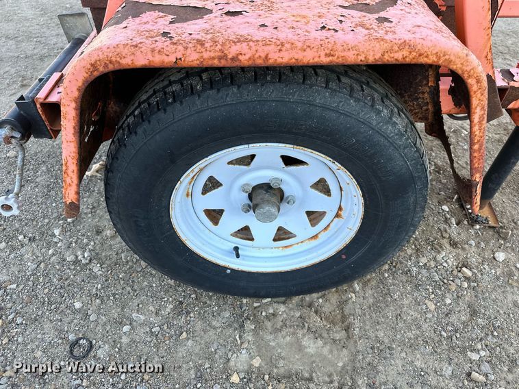 image for item DQ6255 2010 National Signal 25L arrow board trailer