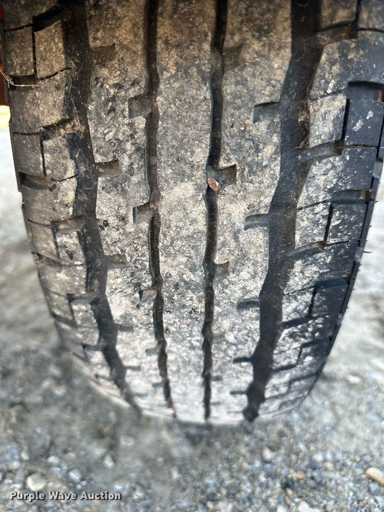 image for item DQ6255 2010 National Signal 25L arrow board trailer