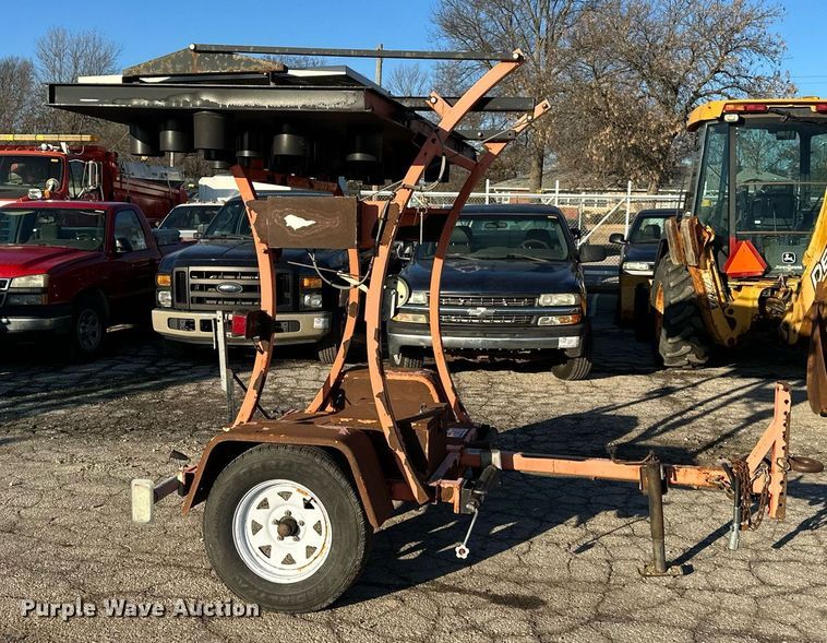 image for item DQ6256 2010 National Signal 25L arrow board trailer